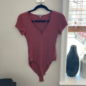 Short sleeve Mauve bodysuit